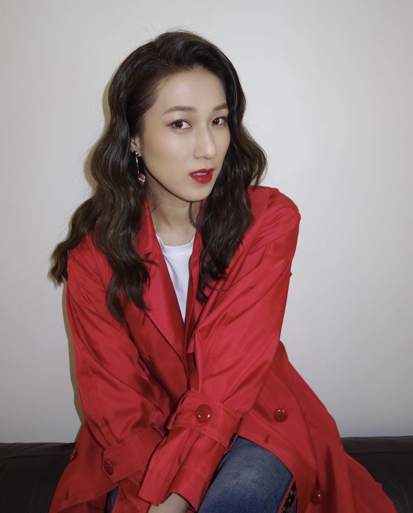 鍾嘉欣 IG