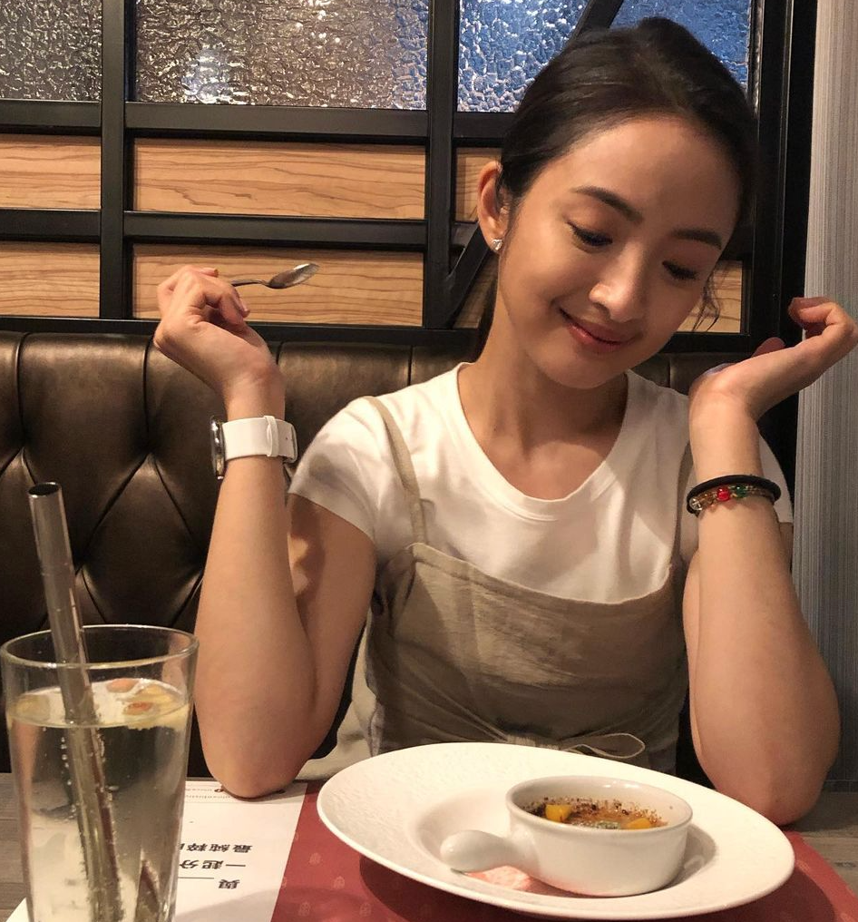 林依晨 IG