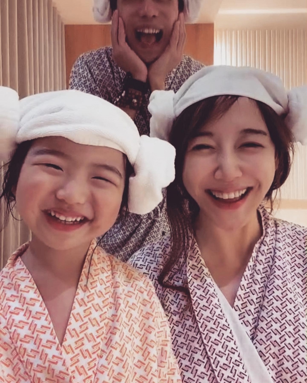 雙胞胎佩佩 韓式婚紗女王 FB
