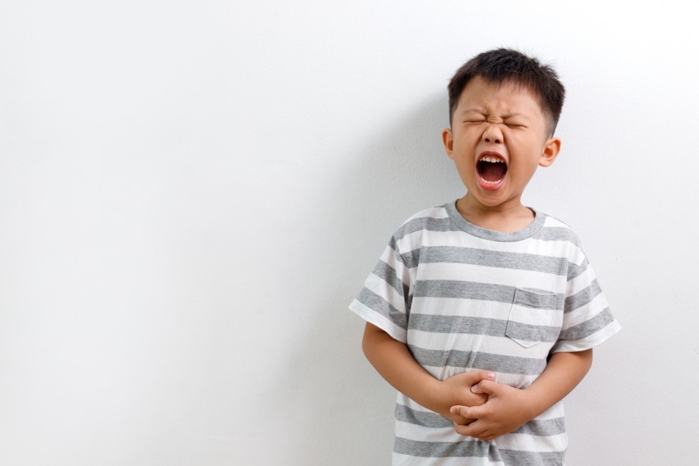 急性腸胃炎會伴隨肚痛、腹瀉、嘔吐、發燒