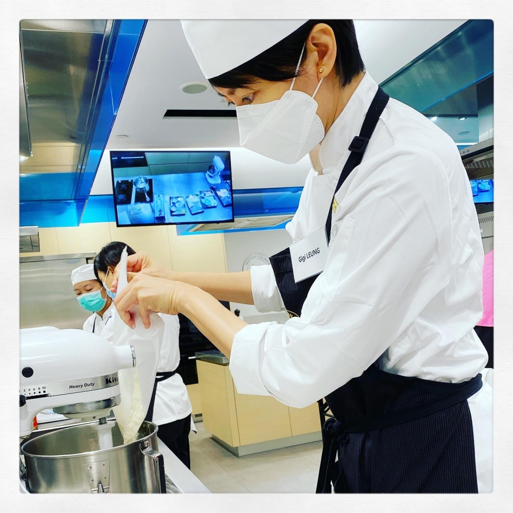 梁詠琪 Gigi Leung Wing Kei@FB