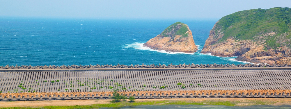 萬宜水庫東壩遙望破邊洲