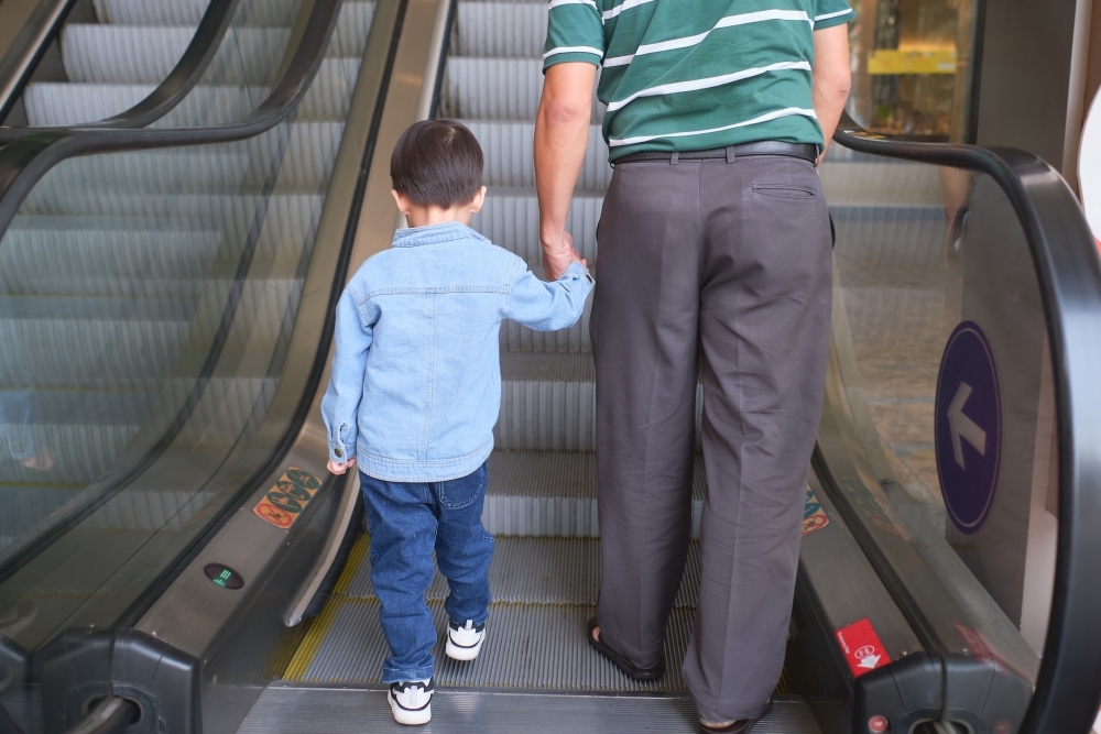 escalator
