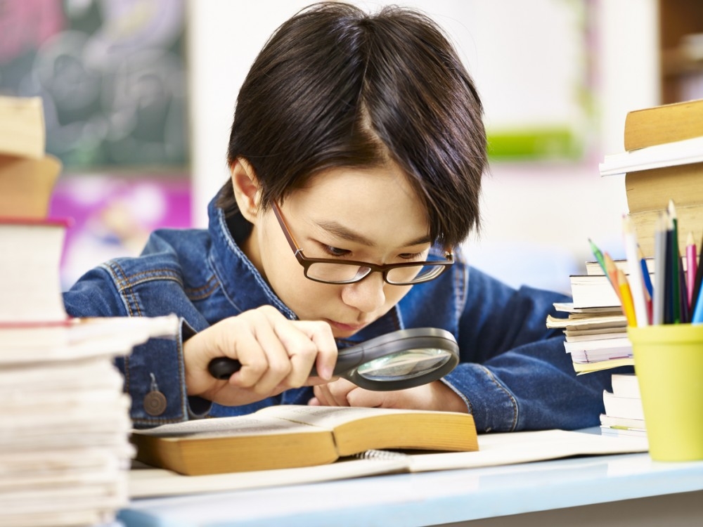 兒童近視原因、用眼壞習慣及徵兆