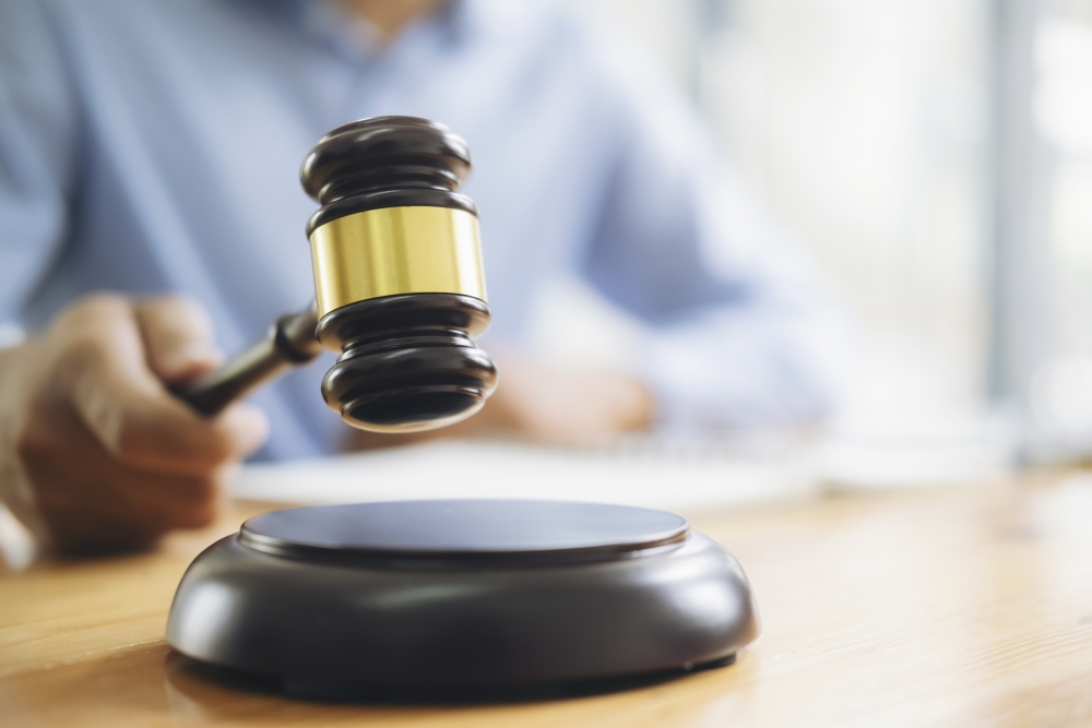 而當地就有律師指,人類屬於速遞的禁運品,所以速遞BB的行為有機會已經違法。