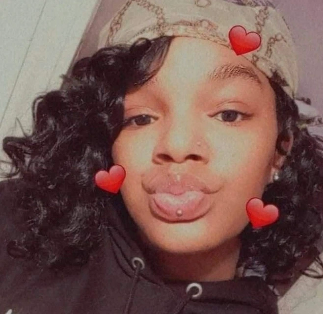 Danielle屍體的腐爛程度估計她已死去數天,而她2個月大的兒子Dreseaun仍然生存。