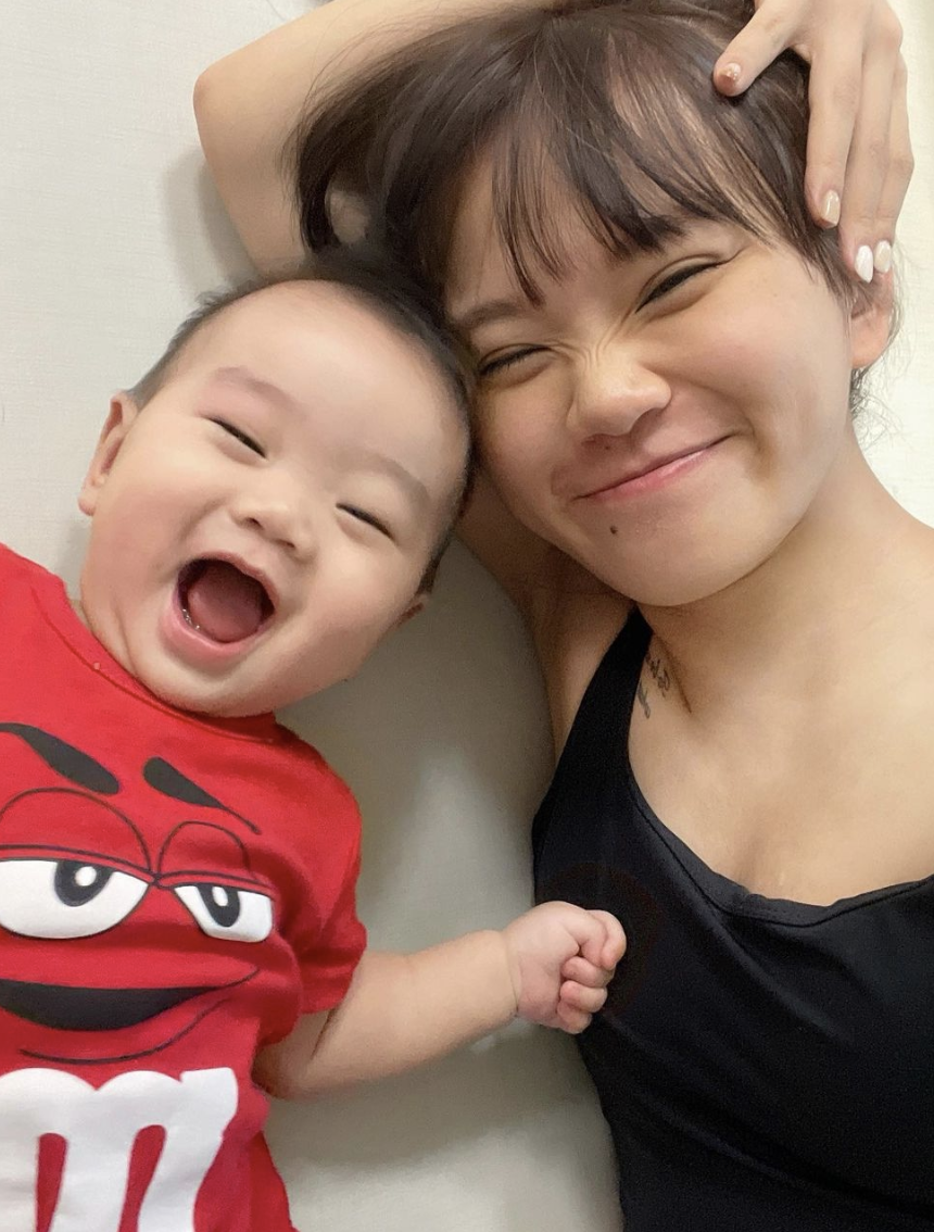 女粉絲隨即列舉幼肩帶背心、短版上衣(Crop tops)及平口上衣(一字膊上衣)等穿着都屬於不得體,並表示留意到陳彥婷亦有類似衣着