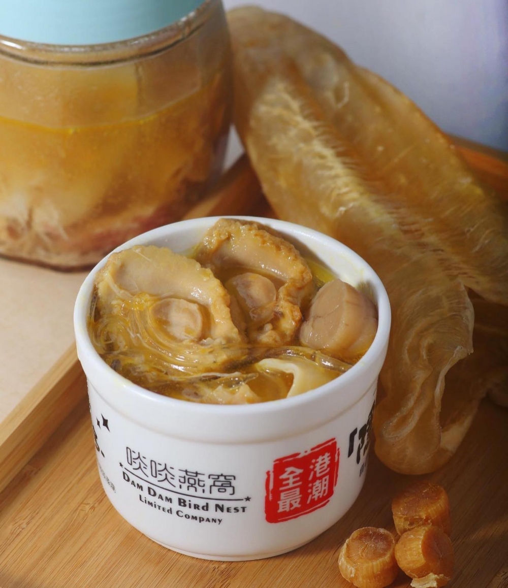 以燉湯出名的「啖啖燕窩」，產品新鮮製作。