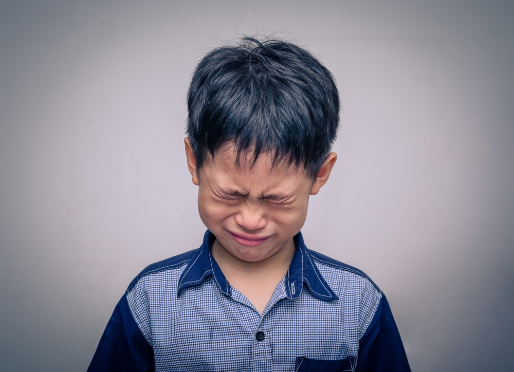 傷心經歷令兒子蒙上至今仍難以釋懷的童年陰影,逐勸籲家長要慎選學校