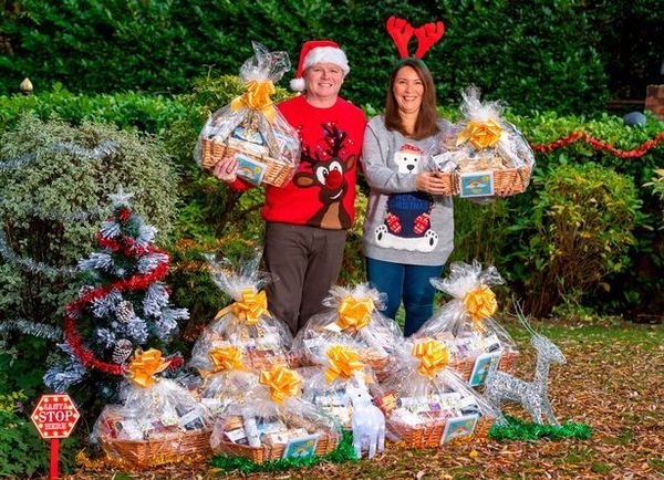 他們只買了外賣中菜在家低調慶祝，他們不想私藏奬金，更想善用巨款幫助別人。