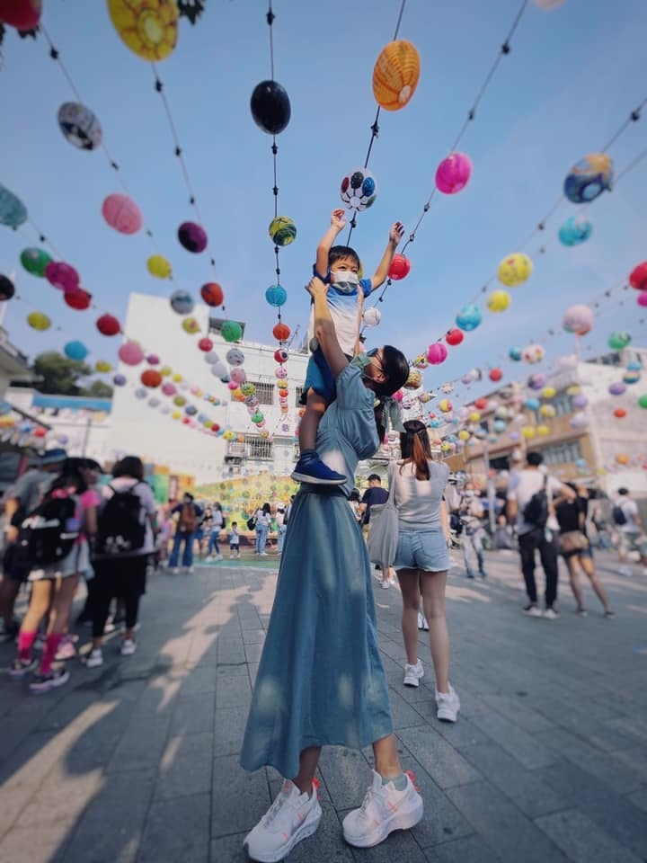 鯨魚‧蝦子媽咪親子log帶小朋友到大澳水鄉花燈節2021遊玩