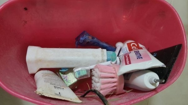 夫家的種種惡劣衞生習慣令事主完全無法接受,於是向老公提出搬家。
