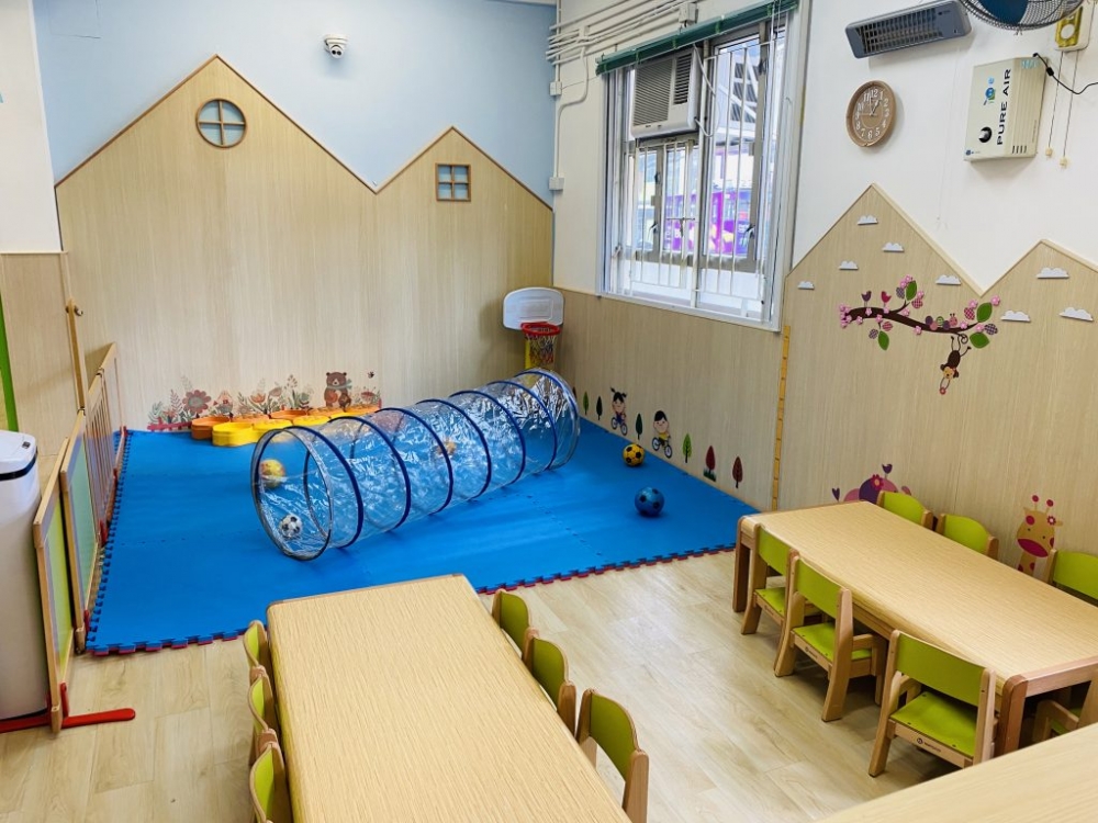 香港保護兒童會新航筲箕灣日託嬰兒園課室設施。
