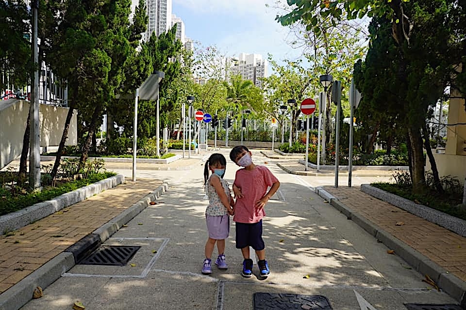 秀茂坪交通安全城就像縮小版街道。