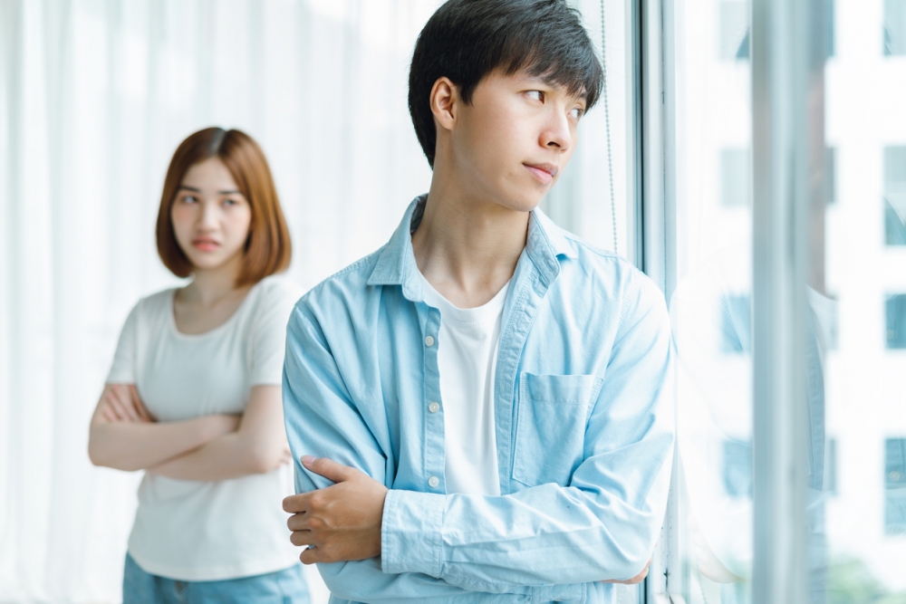 事主目前夾在中間左右做人難,他雖然也替老婆感到屈委。