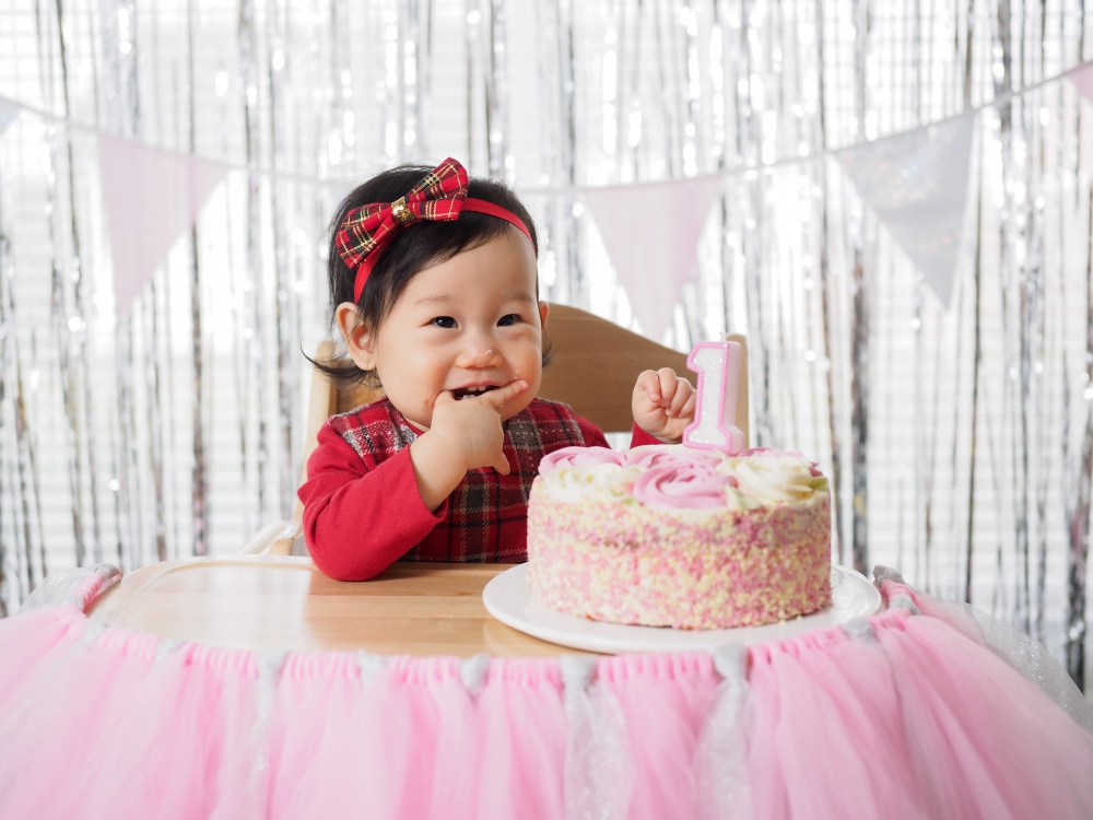 小朋友的1歲生日,相信不少爸媽都會費盡心思為子女慶祝。