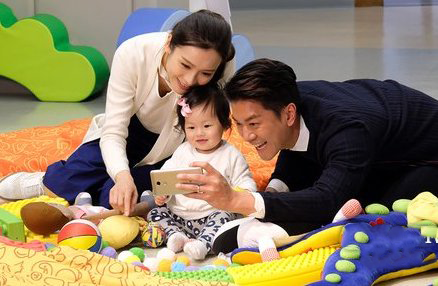 媽媽認為另一半在小孩出生後並沒有切換成「爸爸模式」,令她們非常氣餒。