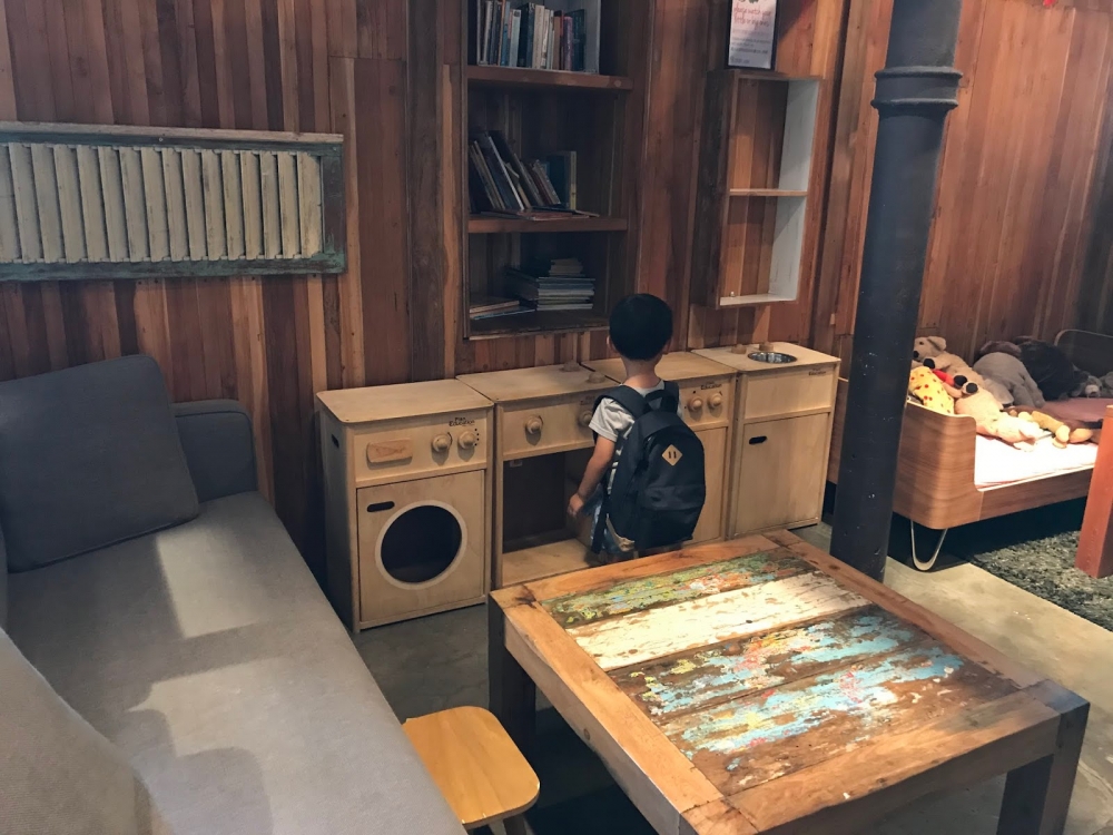 Tree cafe 設有kid‘s corner,小朋友可以讀書也可玩玩具。