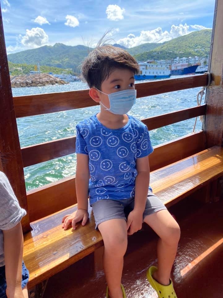 從西貢碼頭搭船約10分鐘就能到達橋咀島。