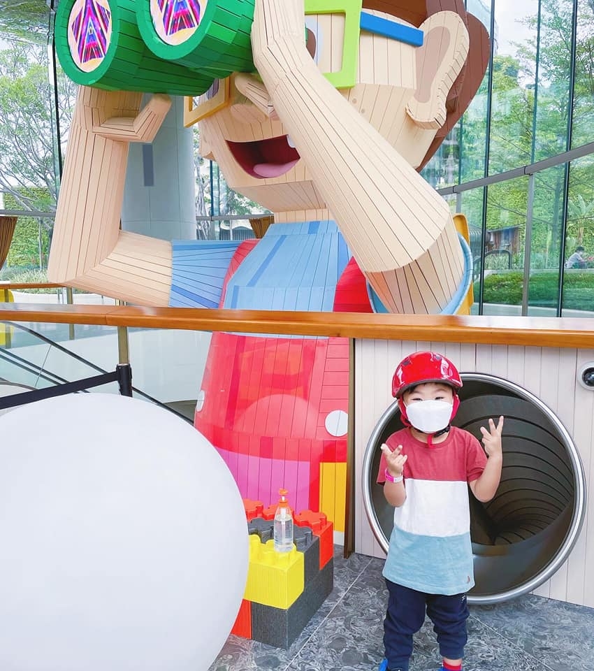 Donut Playhouse室內遊樂場Happy Mega Slide巨型滑梯。