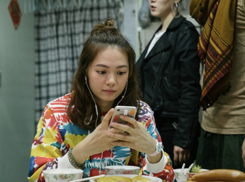 男生投訴表妹是位超級港女,並直言「唔講以為佢係民間公主」。