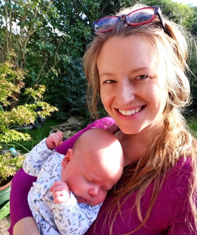 他們為胎盤起名Alice。