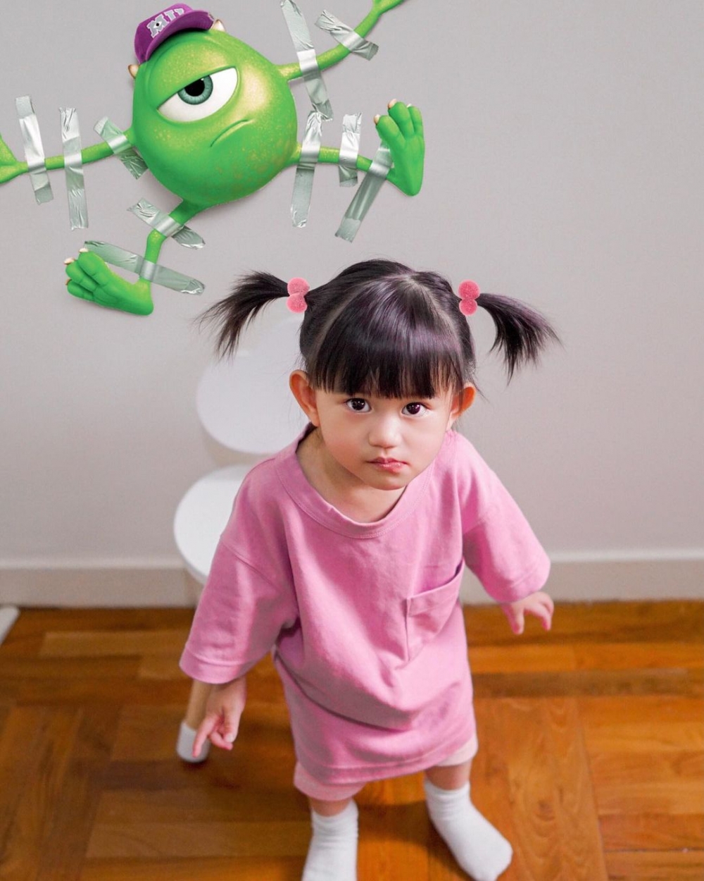 博主媽媽將女兒打扮成Monsters, In裡的啊Boo,還加上角色貼圖!