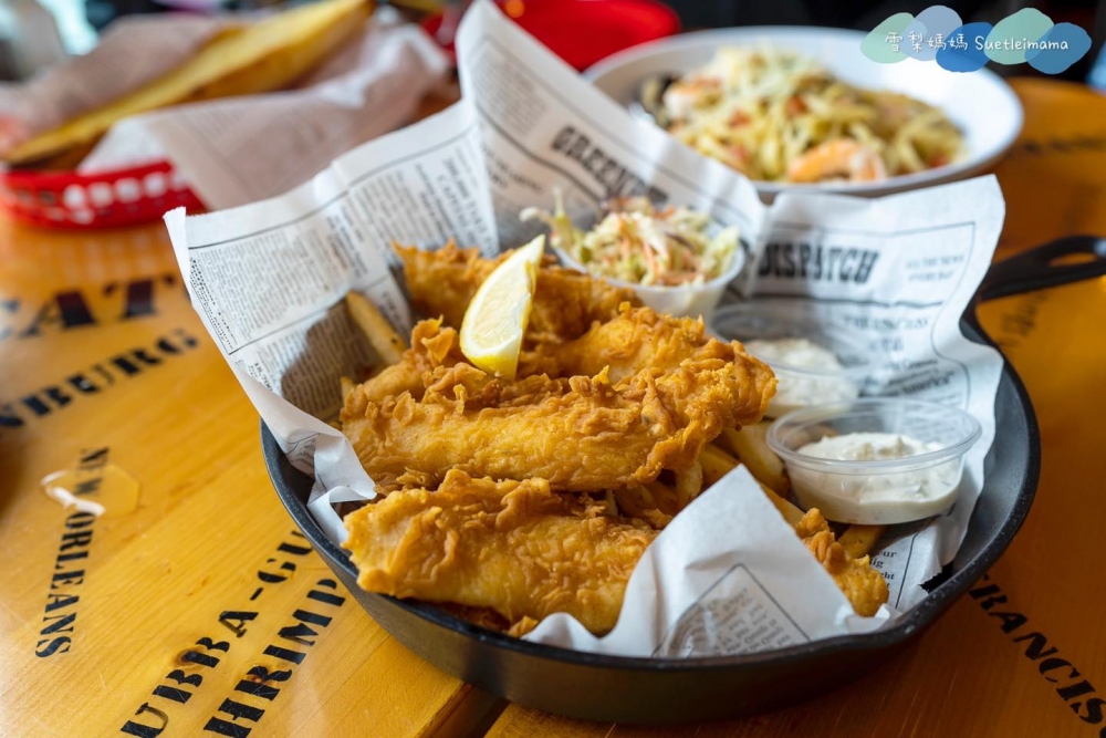 位於山頂的阿甘蝦餐廳提供各種西式料理。