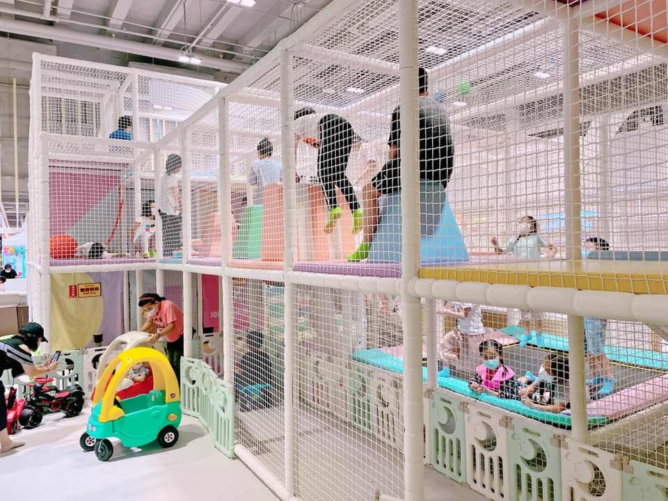 100 Fun 親子遊樂場放電好去處。