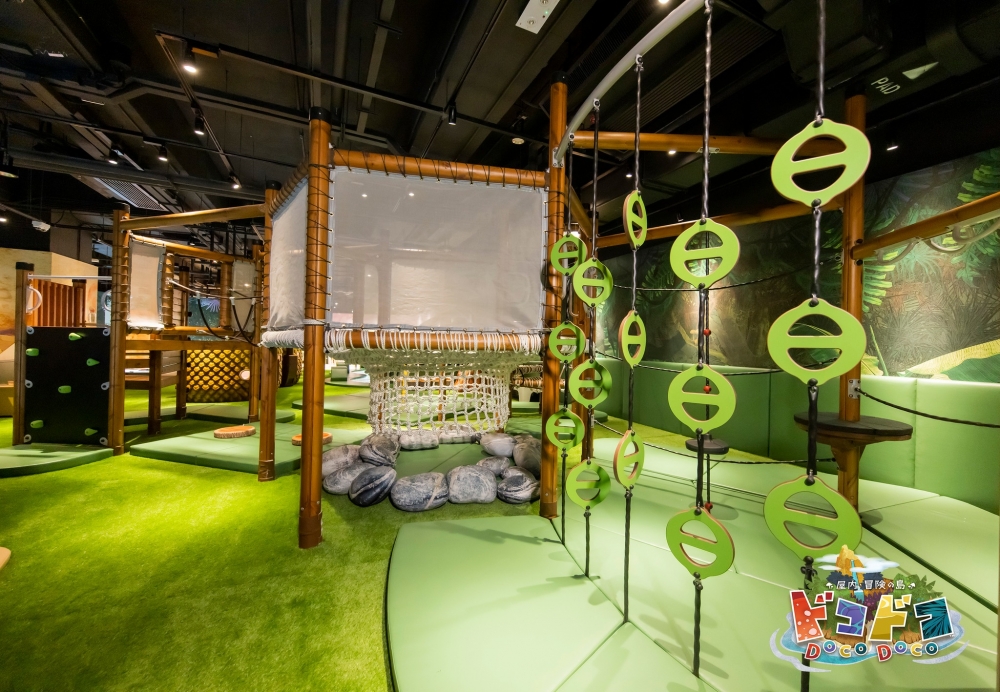 蘑菇木搭高台。