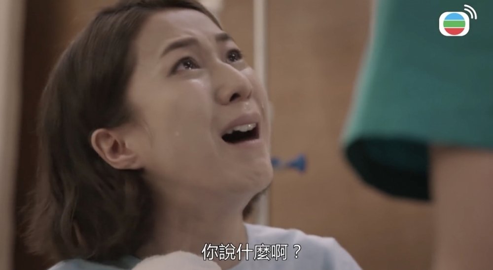 鍾嘉欣演活痛心愛兒的心酸。