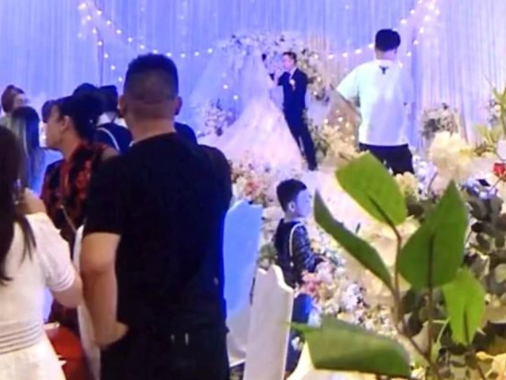 同事合共送出4,400人民幣人情祝福。