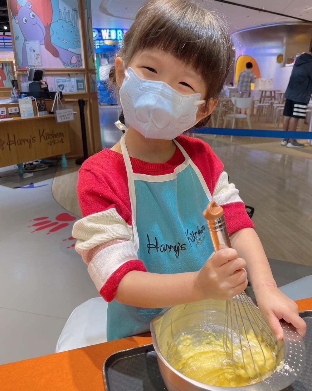 小朋友也可以自己整麵團~