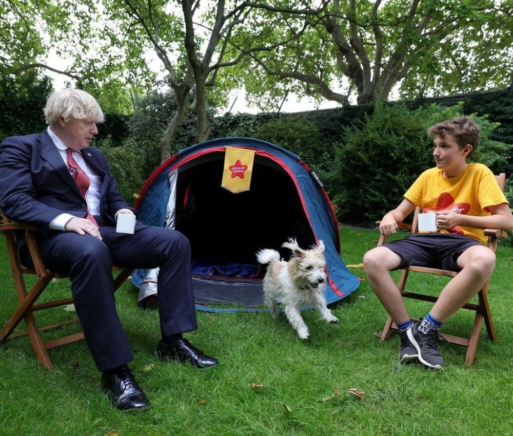 Max英國首相約翰遜親臨探訪。