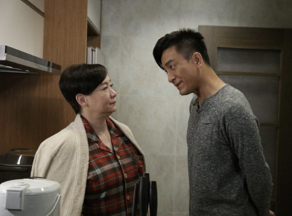 有網民表示羡慕兩人的好關係，直言「感覺要夠親密才會有這種欠揍的幽默！」