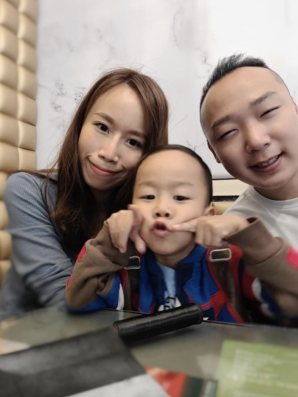 患有先天性心臟病的「小鐵漢」早前再次進行大手術，更換新的心臟起搏器。