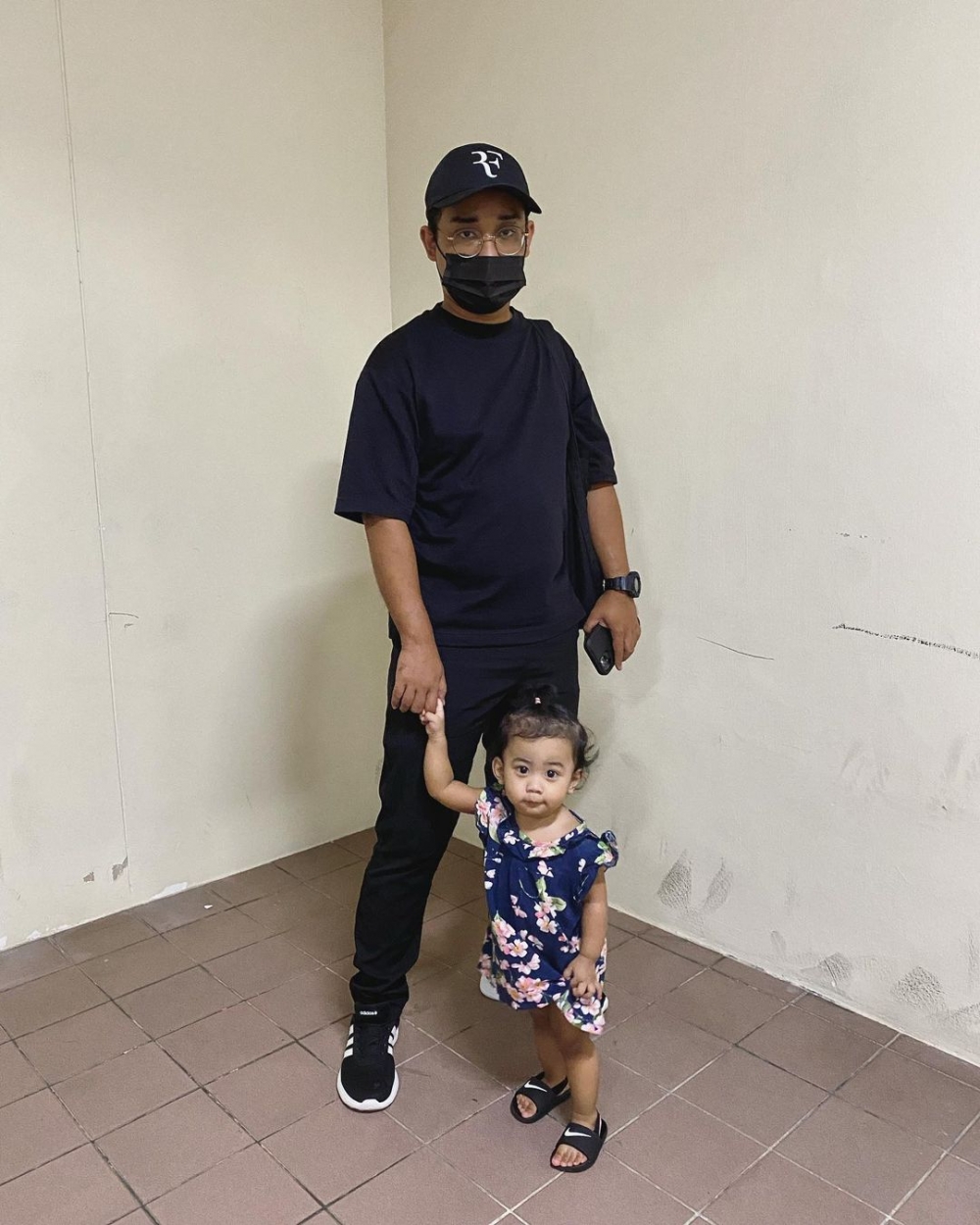 Nadya Dean與同為音樂人的丈夫此前育有一女。