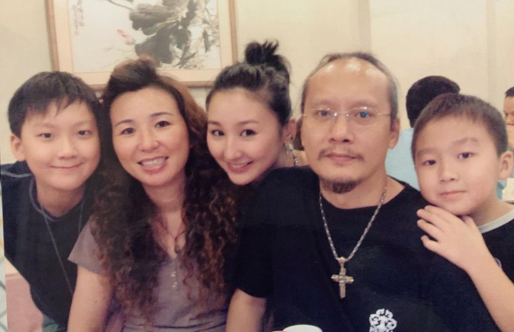 外公的離開也讓高海寧更珍惜和家人相處時光。