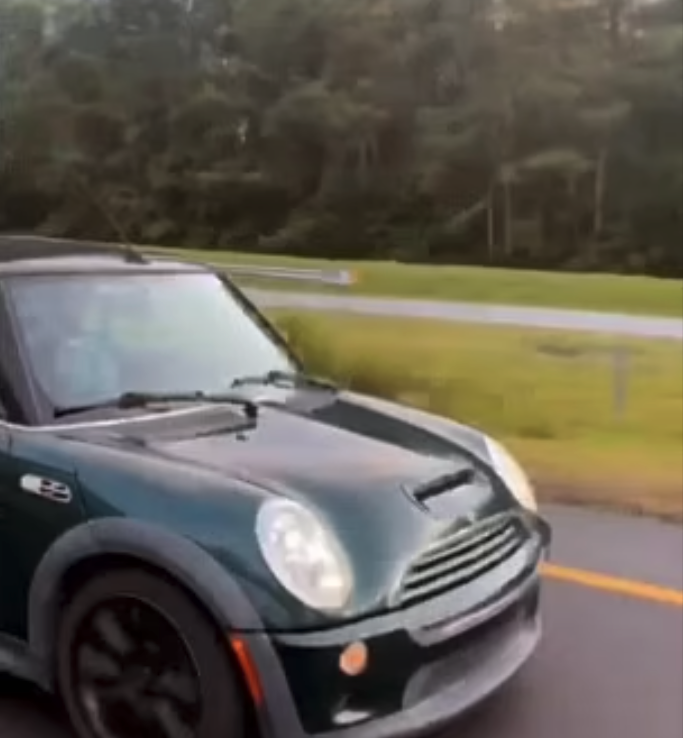 第18次 (未有透露價值)Mini Cooper私家車