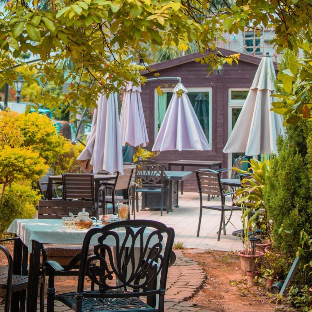 隱匿在園林中的cafe~