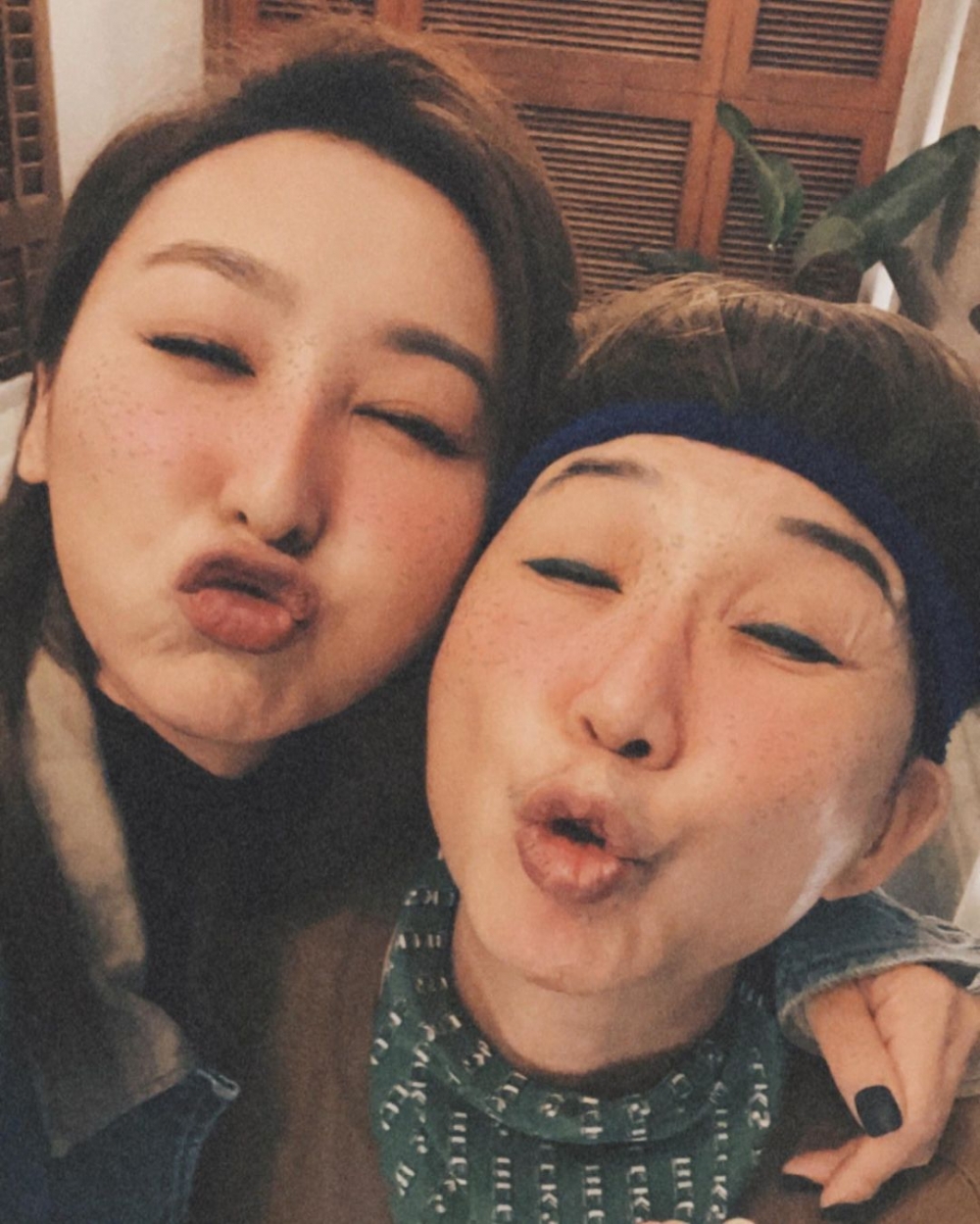 母女倆長得好像！