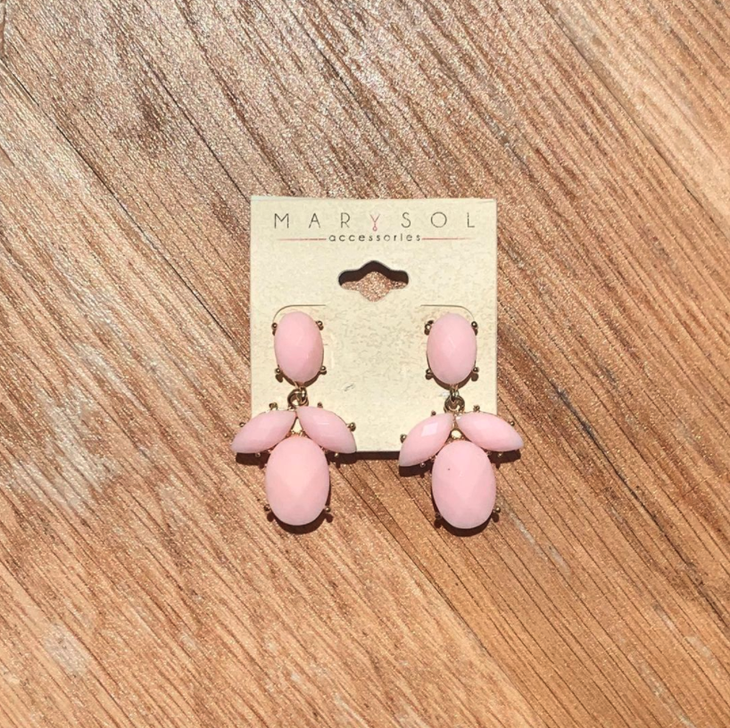 第1次 $10美元(約78港元) 耳環