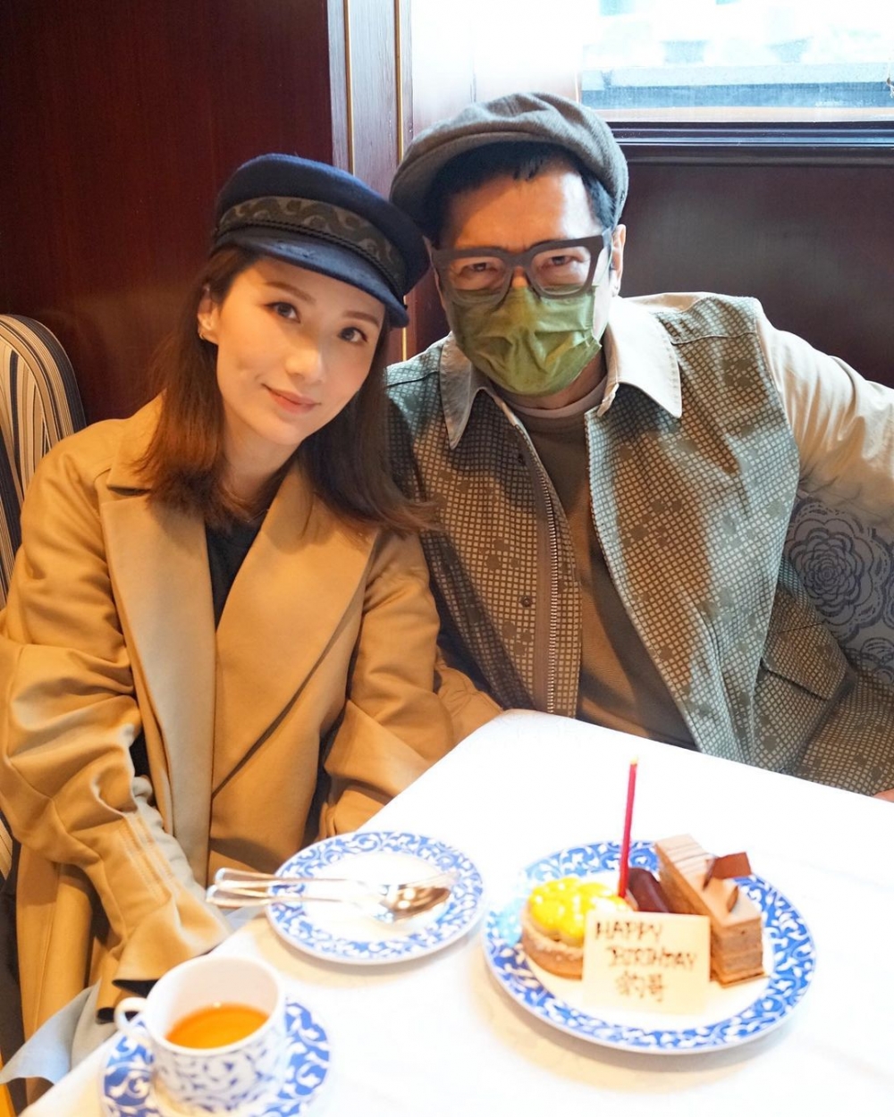 豹嫂和豹哥相戀12年結婚13年。