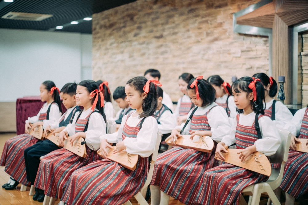 路德會聖十架學校學生將以芬蘭琴為大家表演!