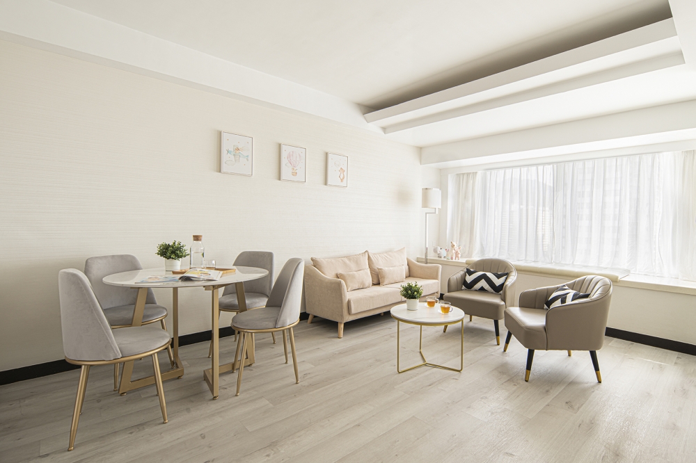 酒店特設專屬會客室,方便摯親到訪探望BB及媽媽。入住的媽媽亦可在這裡互相交流心得或放鬆休息。