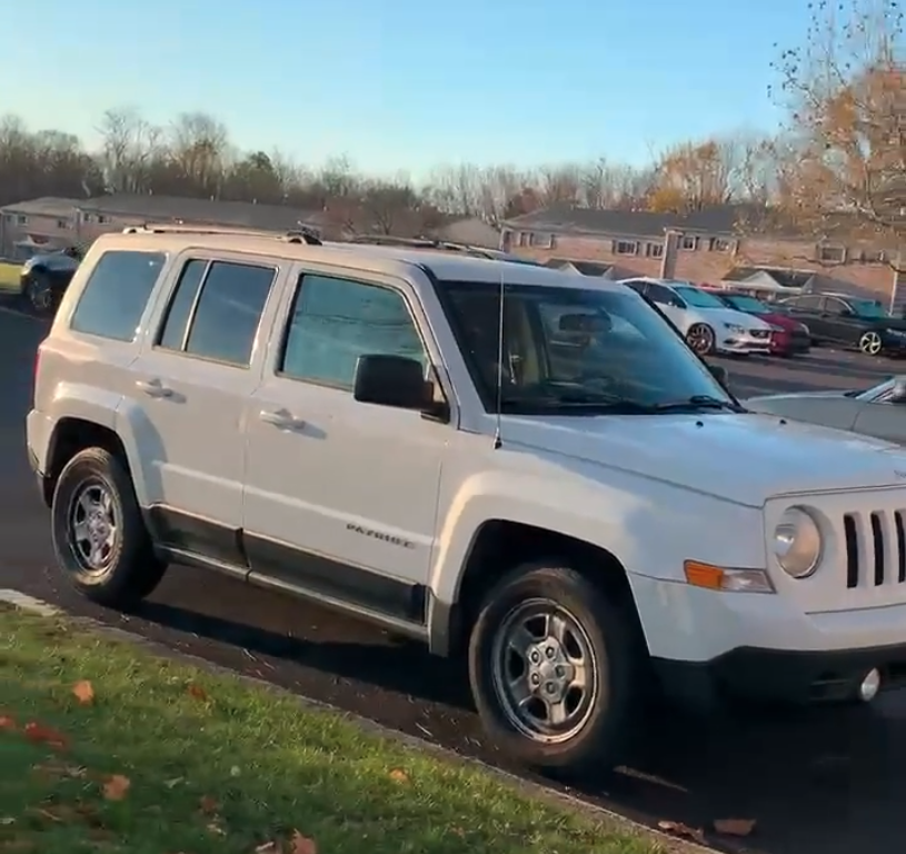 第22次 (未有透露價值)2011年Jeep越野車