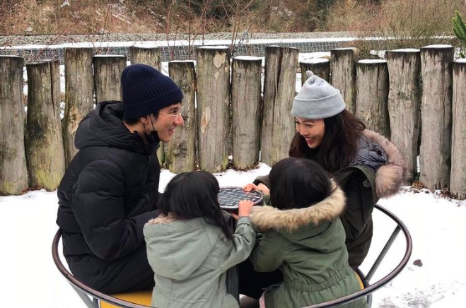 王力宏爸爸堅稱兒子努力護孩子,卻遭李靚蕾不實指控摧毀。