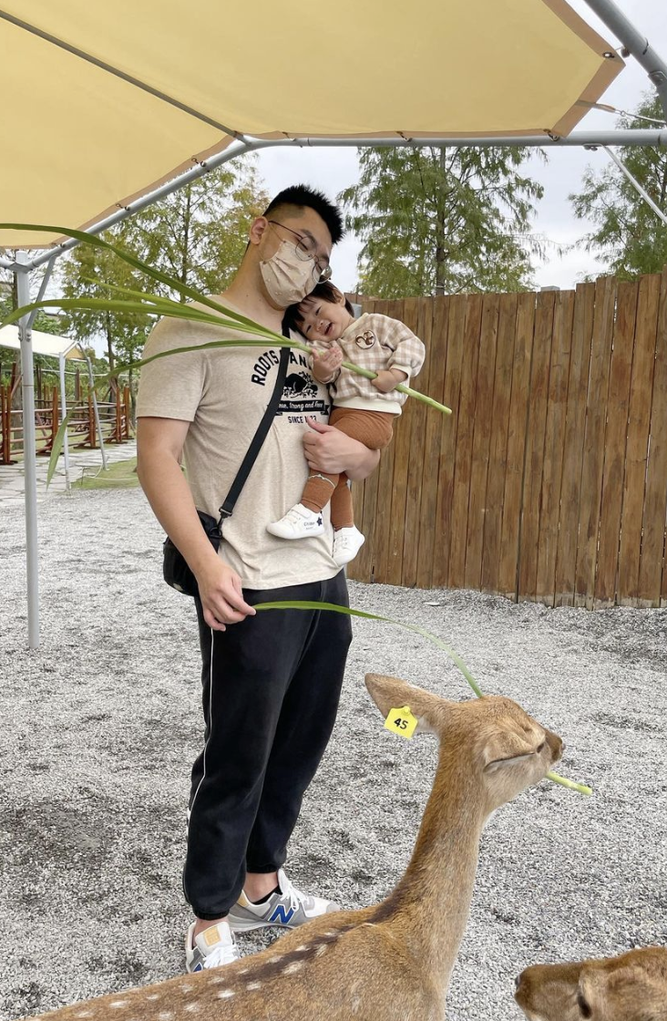 她表示自己不是吃醋和嫉妒,就只是心裏感覺怪怪的,是單純的失落和走心。