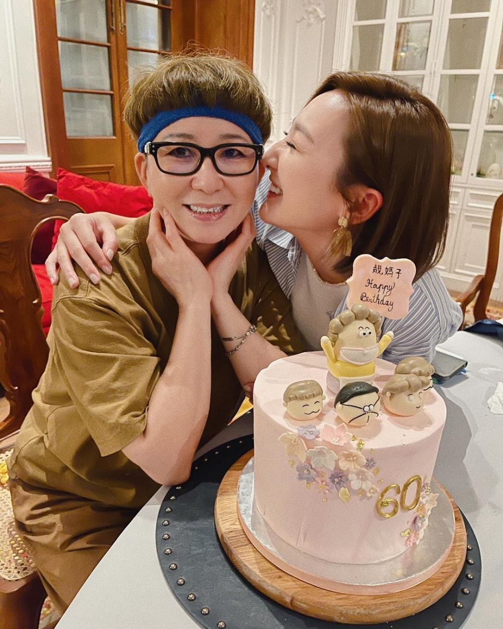 高海寧希望媽媽永遠可愛、開心～