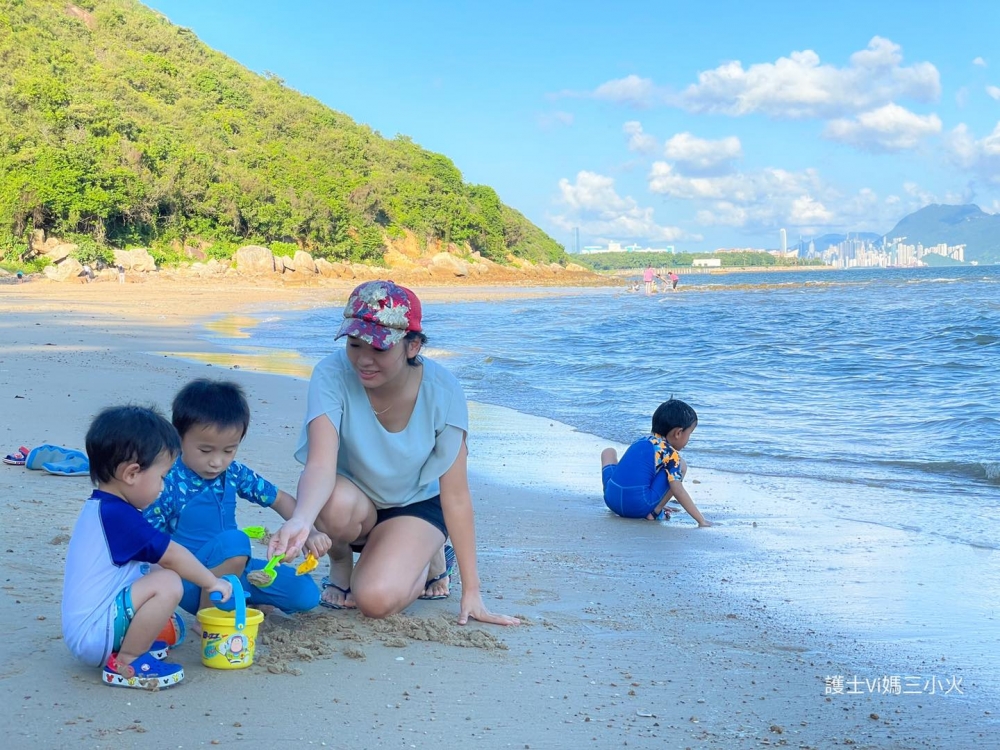 三白灣距離愉景北商場僅需幾分鐘路程。